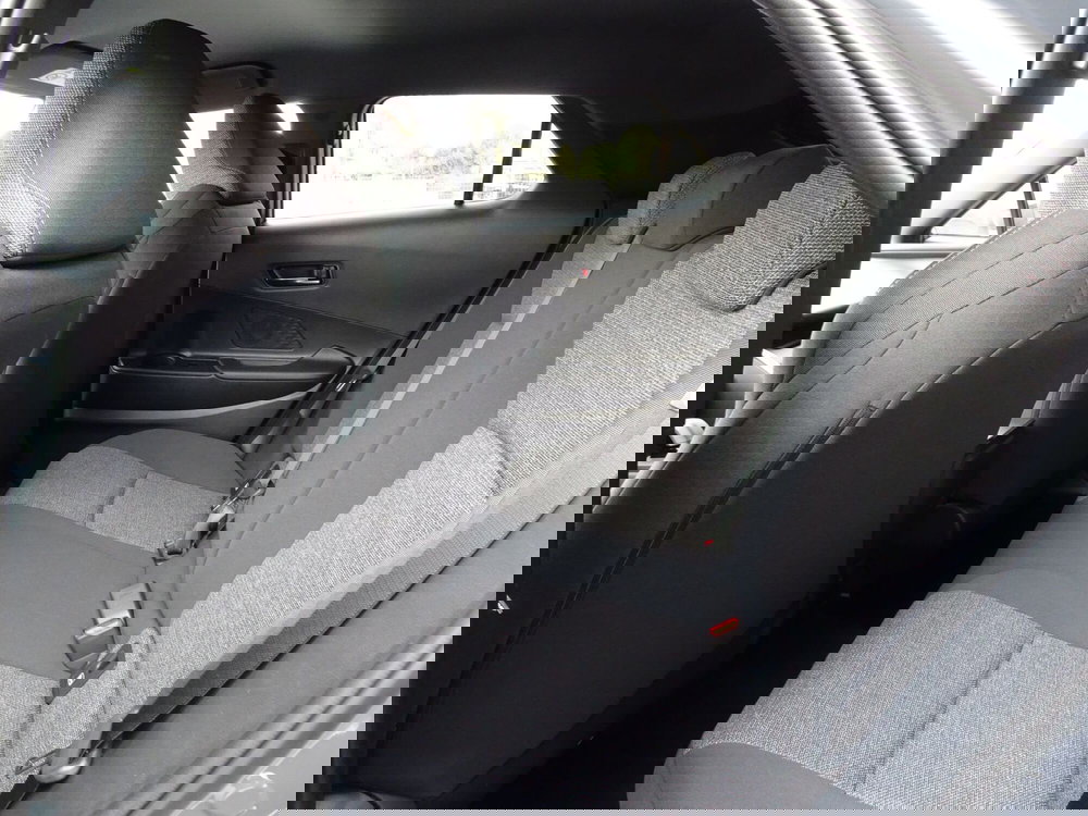 Toyota Toyota C-HR nuova a Treviso (10)