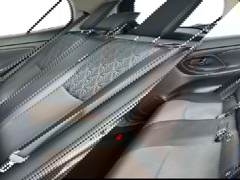 Toyota Yaris Cross usata a Ragusa (11)