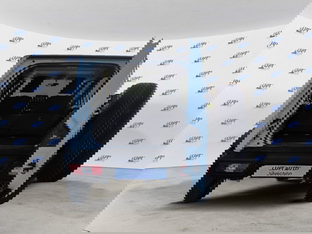 Suzuki Jimny nuova a Pistoia (15)