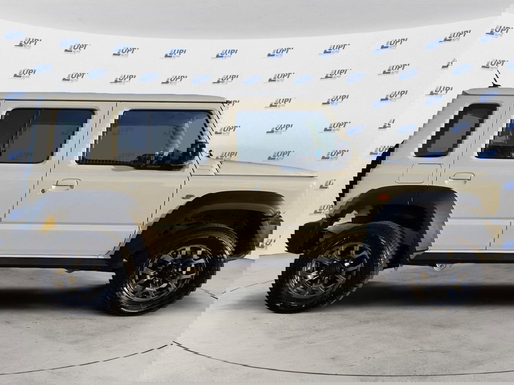 Suzuki Jimny nuova a Pistoia (4)