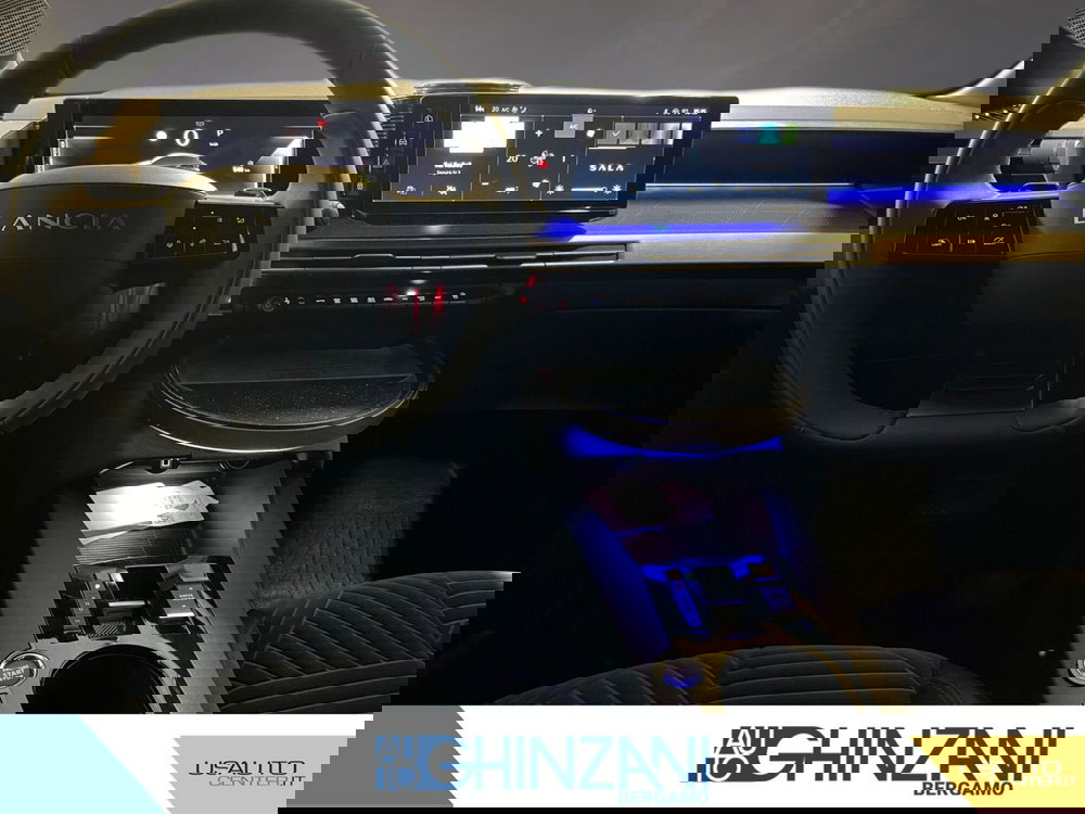 Lancia Ypsilon usata a Bergamo (8)