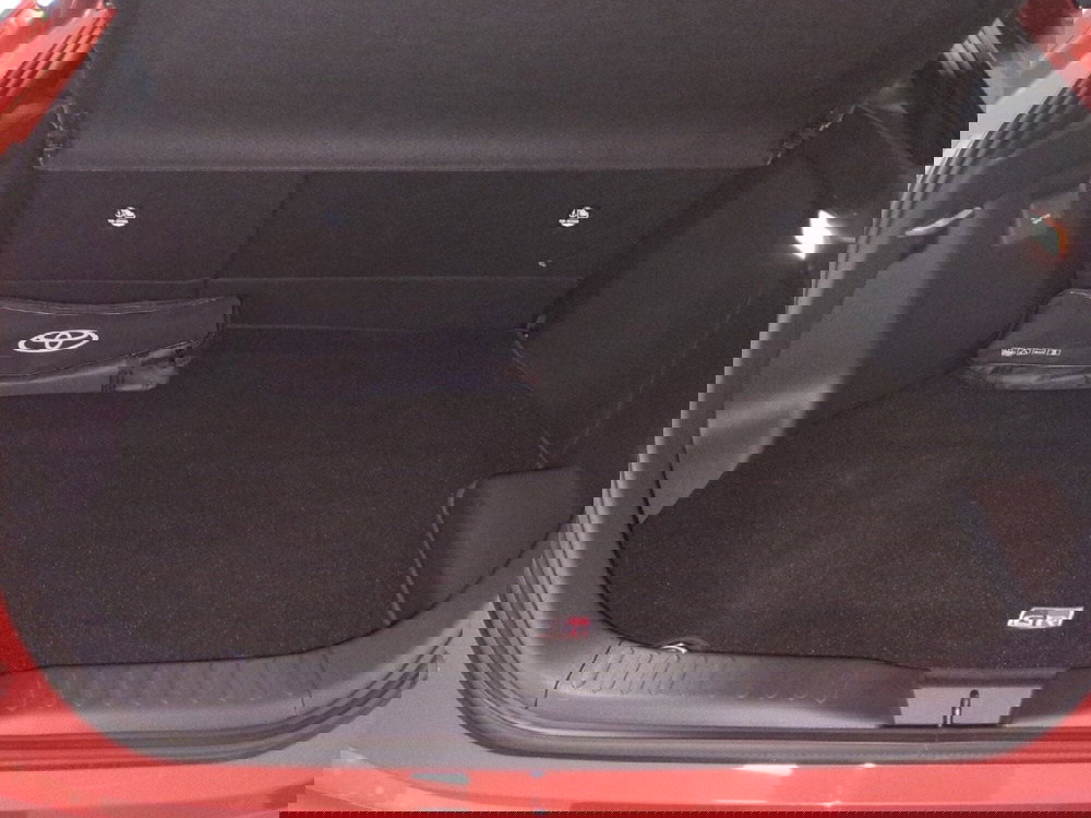 Toyota Toyota C-HR usata a Milano (9)