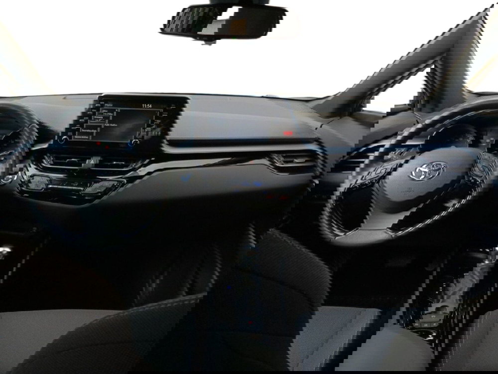 Toyota Toyota C-HR usata a Milano (10)