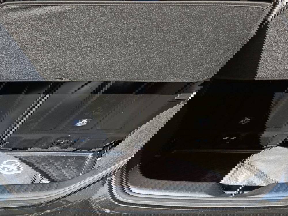 Toyota Aygo X usata a Milano (6)