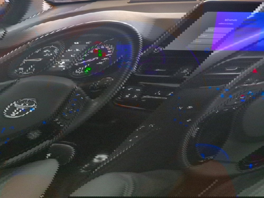 Toyota Toyota C-HR usata a Milano (13)