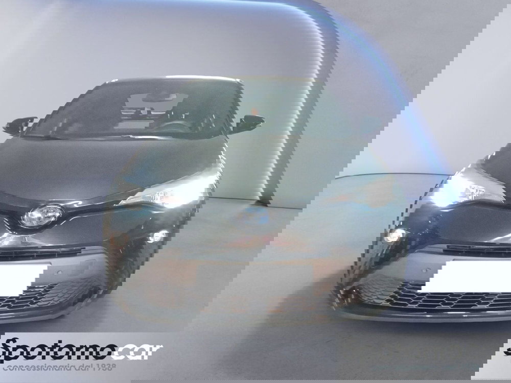 Toyota Toyota C-HR usata a Milano (8)