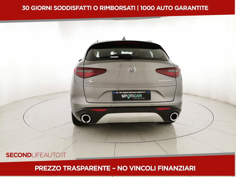 Alfa Romeo Stelvio usata a Chieti (3)