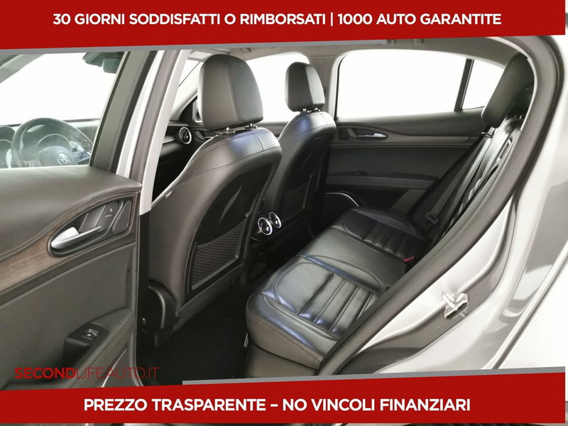 Alfa Romeo Stelvio usata a Chieti (8)