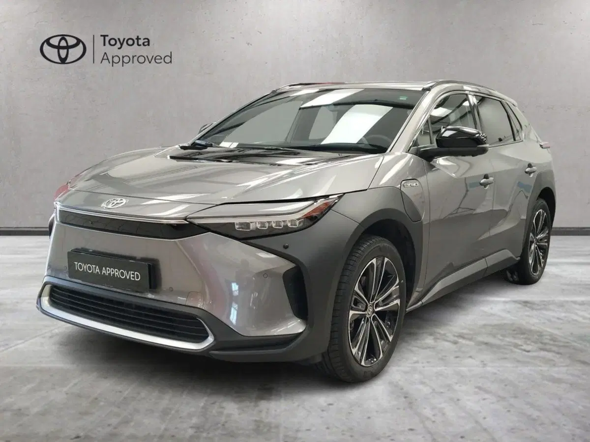 Toyota bZ4X usata a Roma