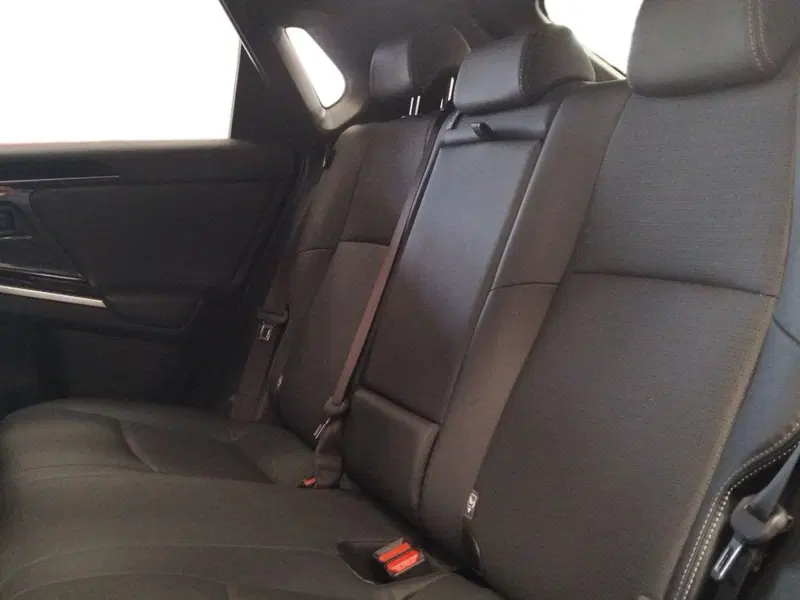 Toyota bZ4X usata a Roma (11)