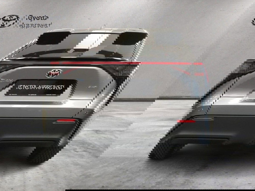 Toyota bZ4X usata a Roma (12)