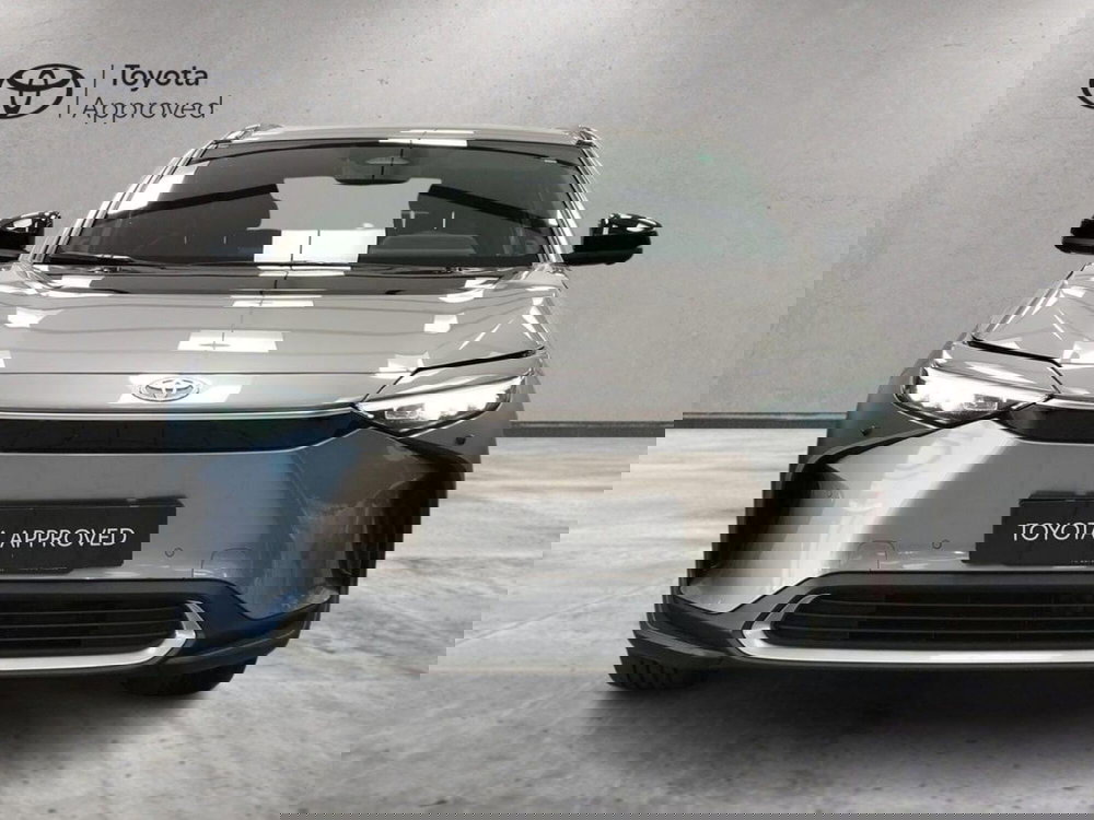 Toyota bZ4X usata a Roma (13)