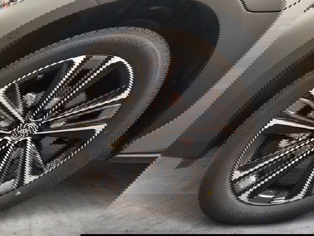 Toyota bZ4X usata a Roma (15)