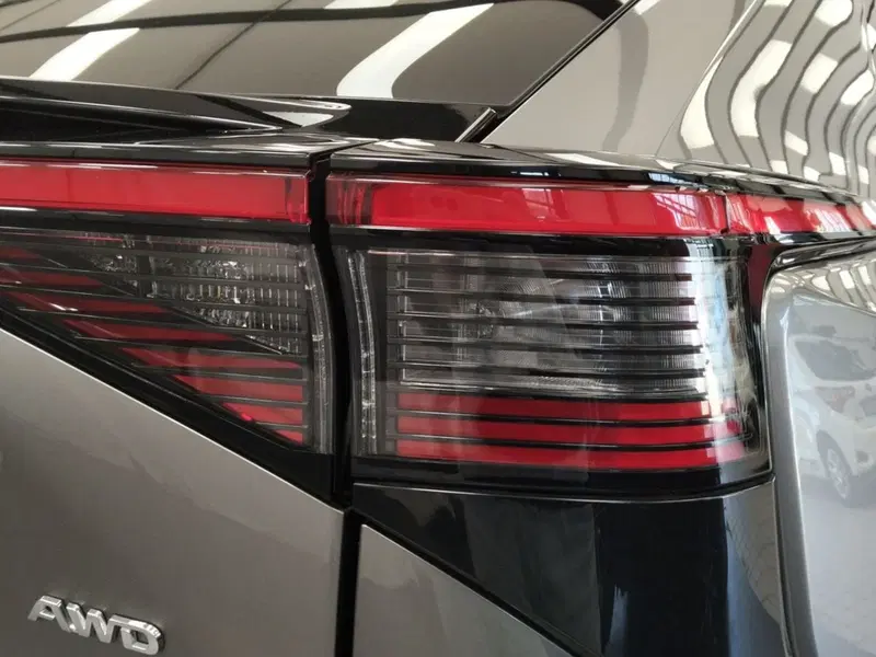 Toyota bZ4X usata a Roma (18)