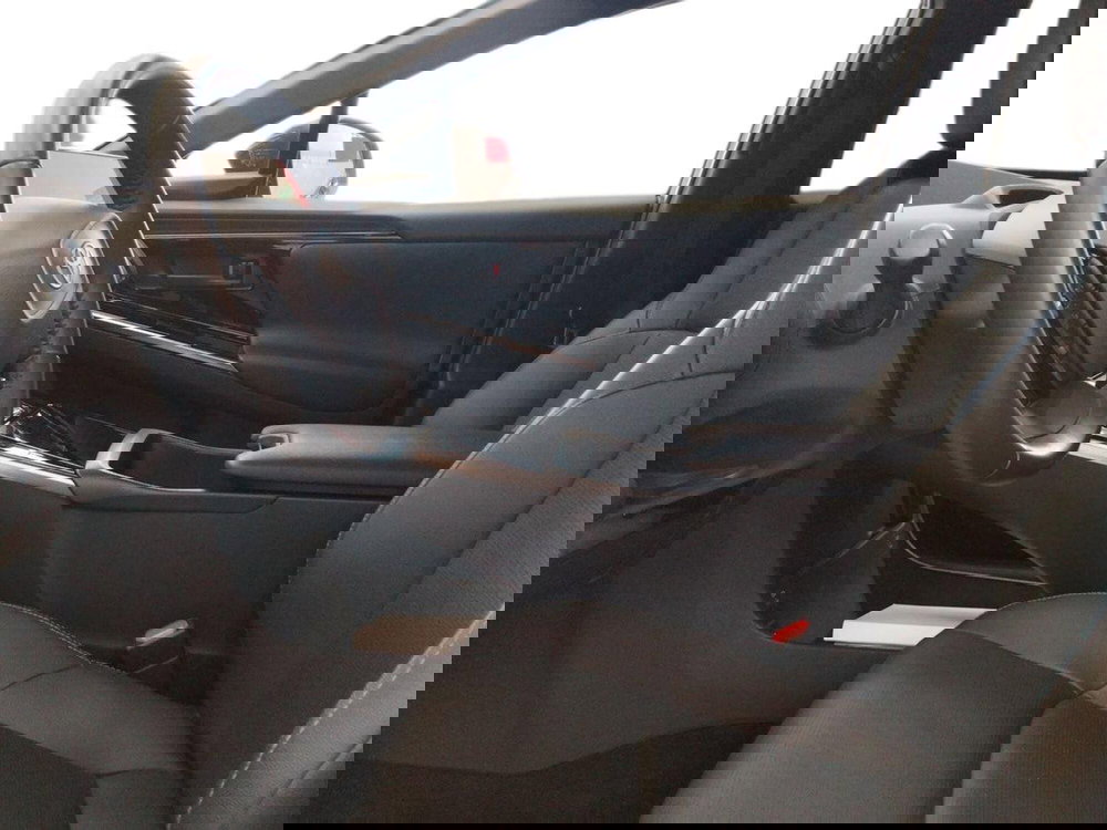 Toyota bZ4X usata a Roma (7)