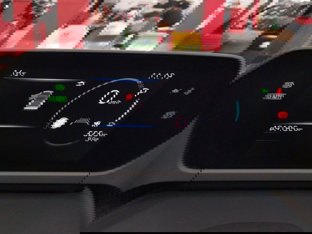 Toyota bZ4X usata a Roma (9)