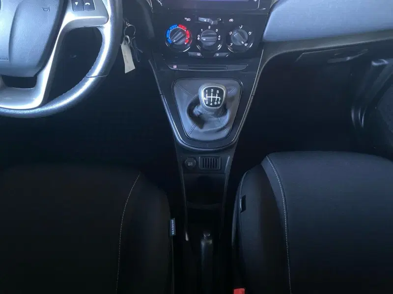 Lancia Ypsilon usata a Bergamo (14)
