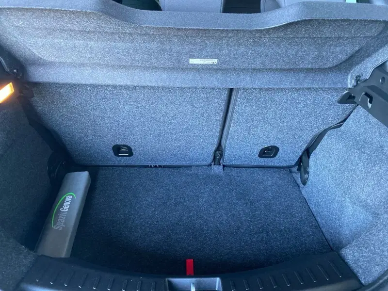 Lancia Ypsilon usata a Bergamo (8)