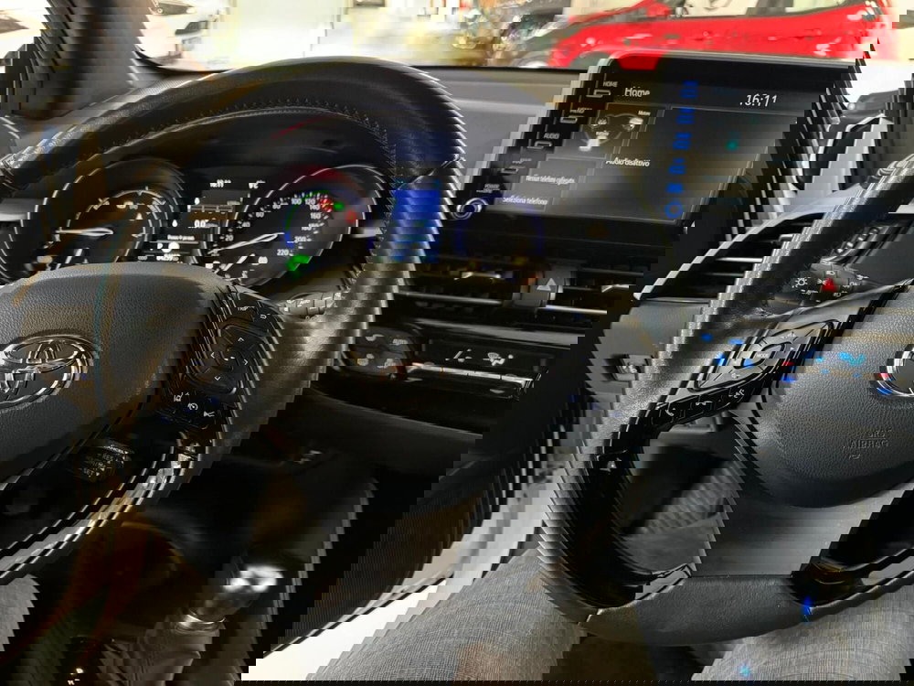Toyota Toyota C-HR usata a Modena (11)