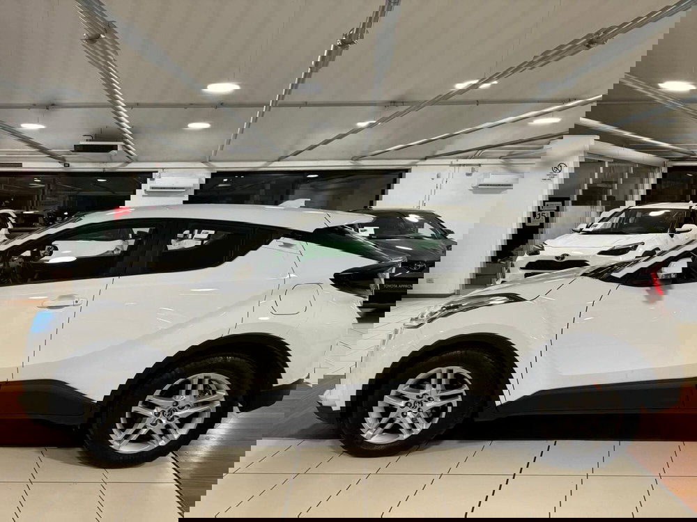 Toyota Toyota C-HR usata a Modena (9)