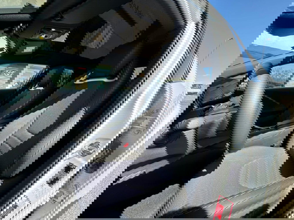 Toyota Toyota C-HR usata a Modena (13)