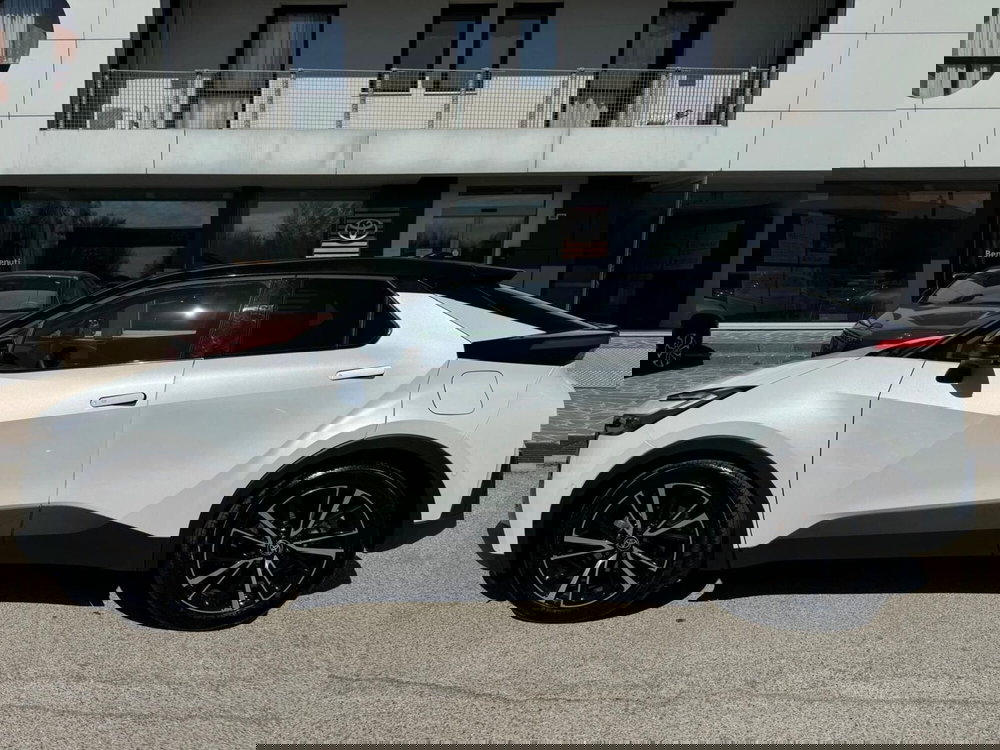 Toyota Toyota C-HR usata a Modena (9)