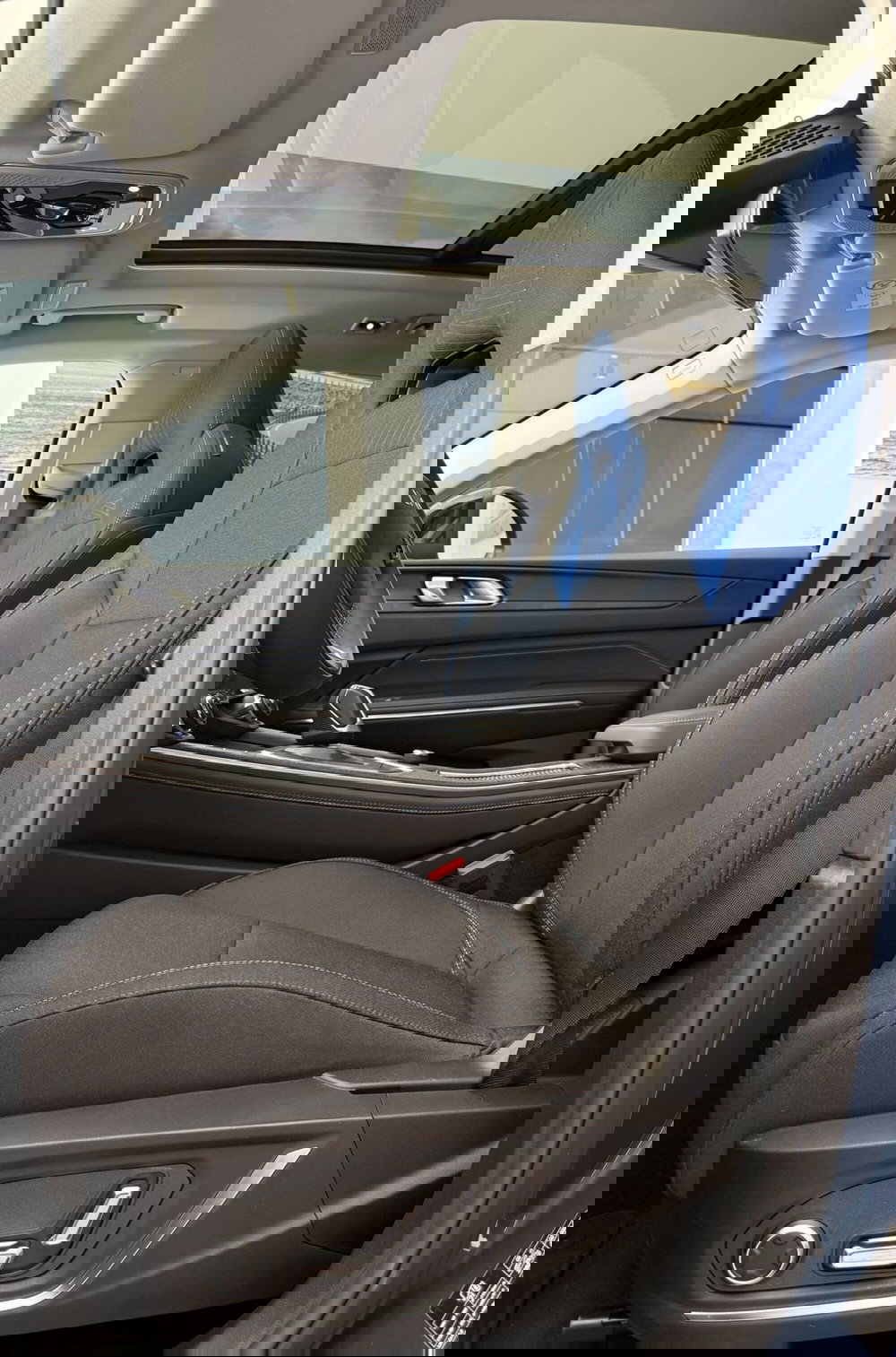 Lynk & Co 01 usata a Parma (5)