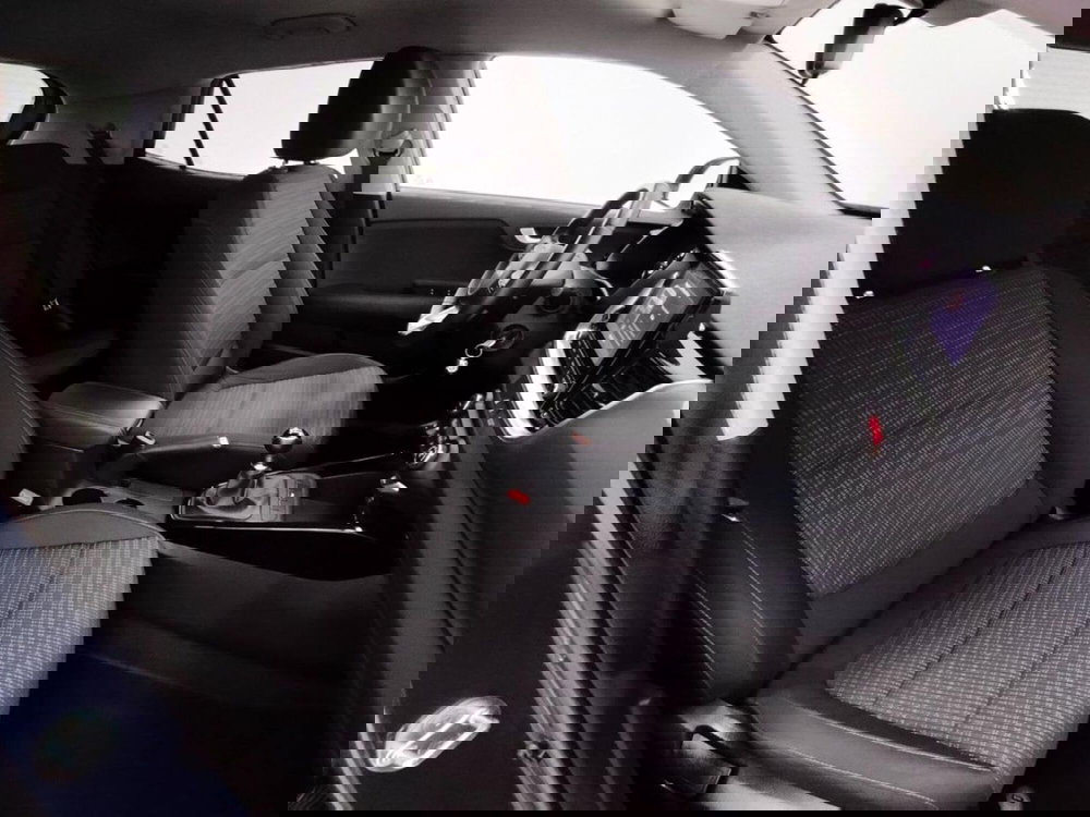 Kia Stonic usata a Como (3)