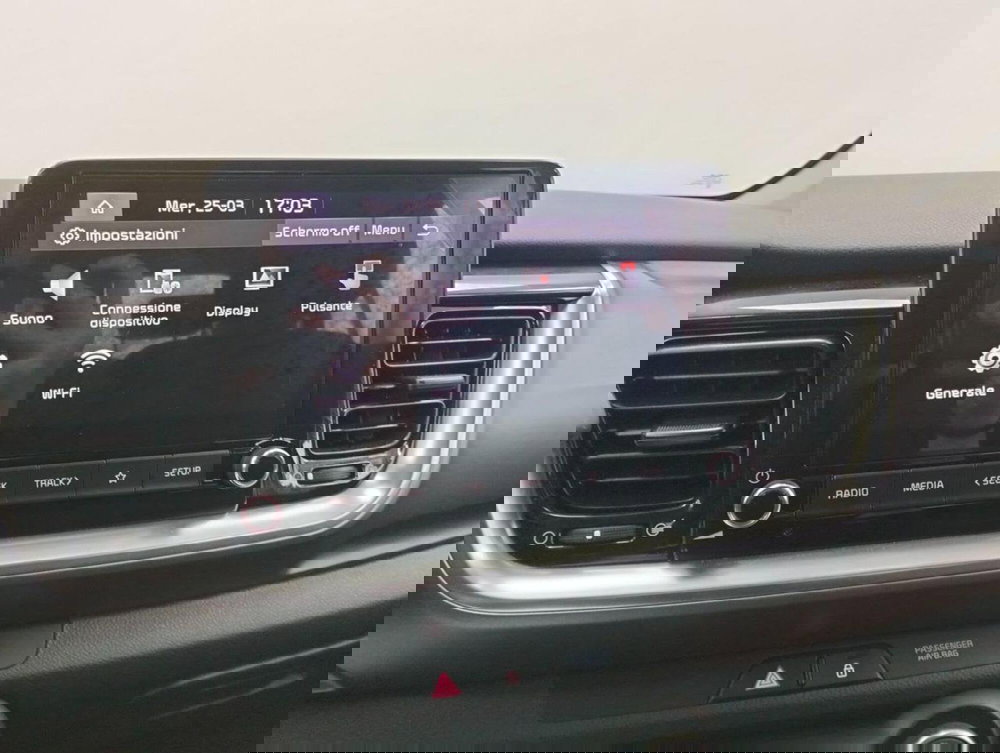 Kia Stonic usata a Como (14)