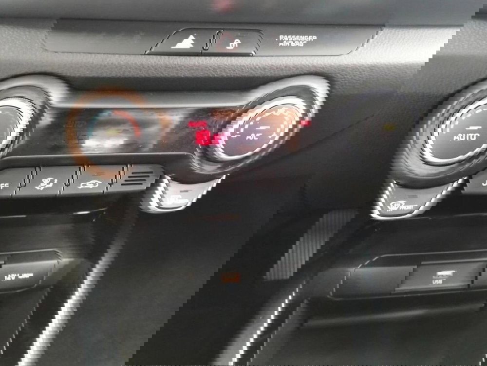 Kia Stonic usata a Como (16)