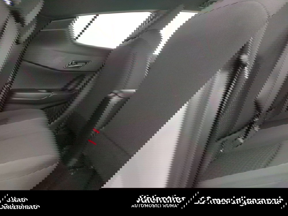 Toyota Toyota C-HR usata a Roma (12)