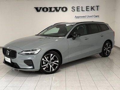 Volvo V60 B3 automatico Plus Dark nuova a Lurate Caccivio