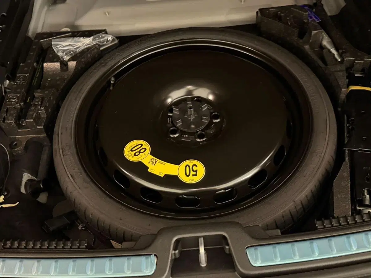 Volvo V60 nuova a Como (14)