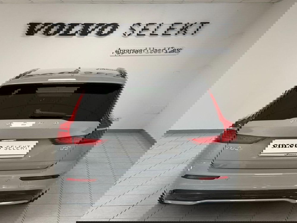 Volvo V60 nuova a Como (3)