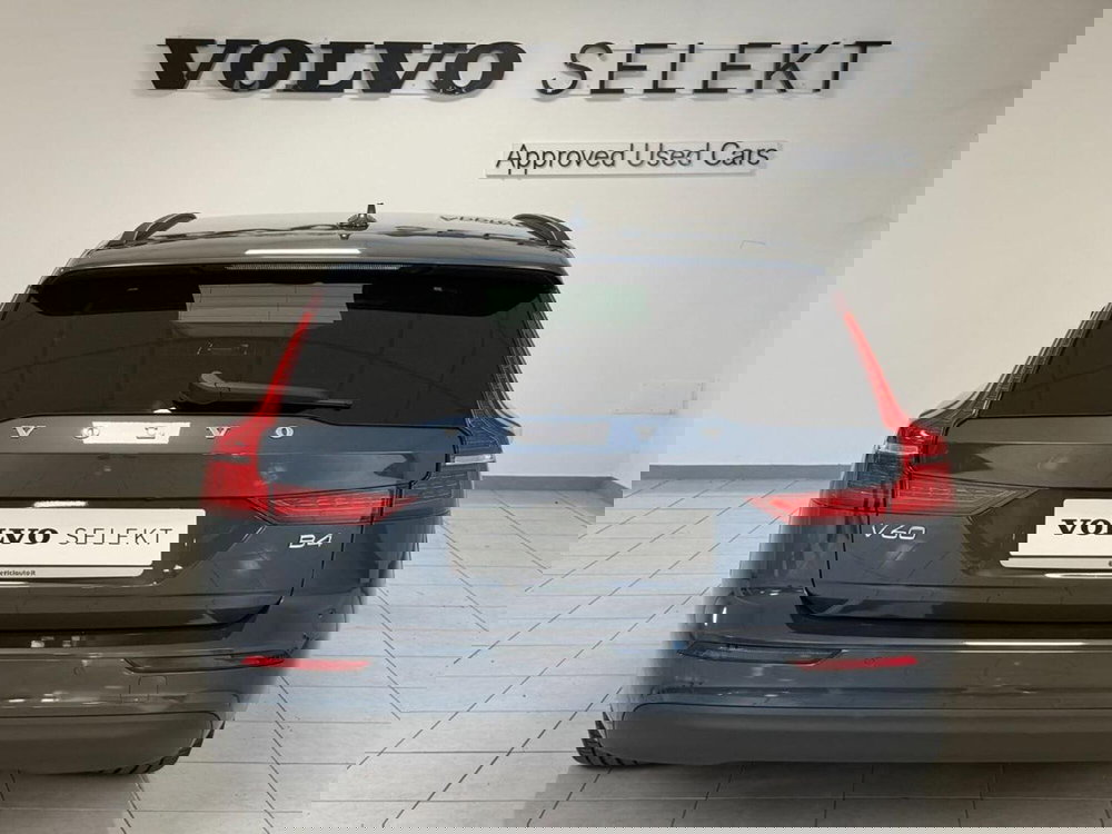 Volvo V60 nuova a Como (10)