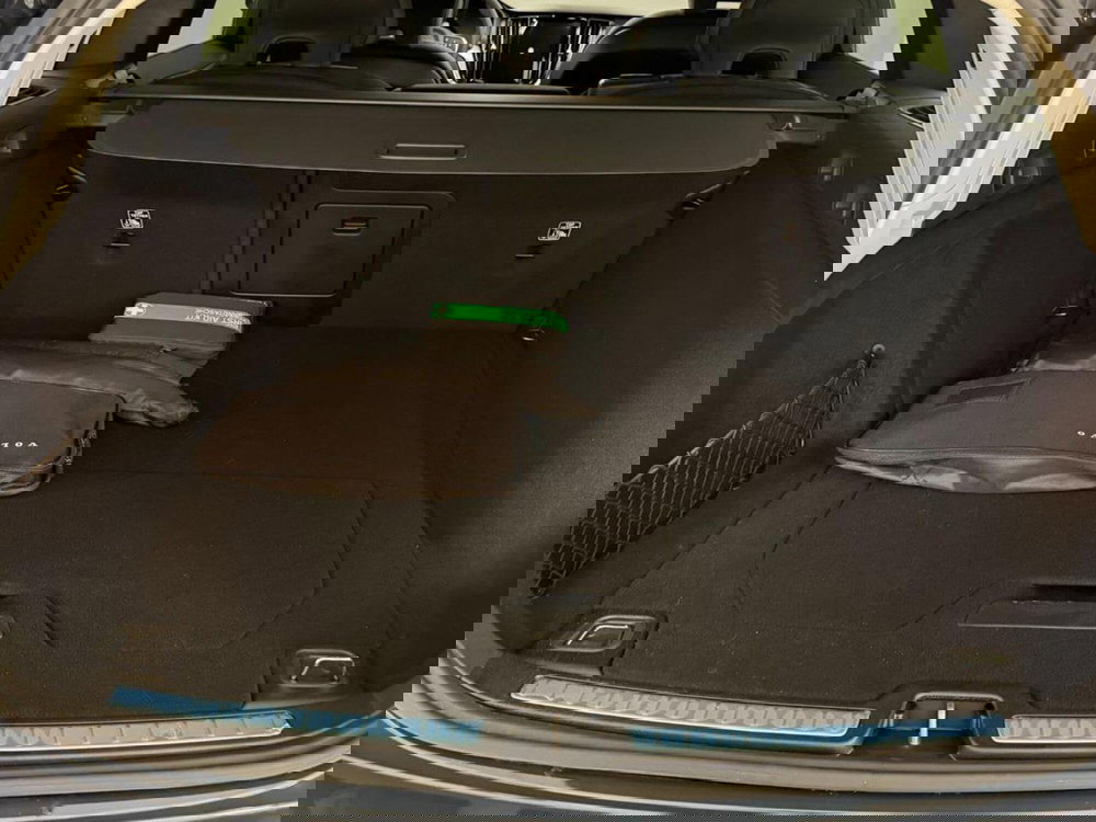 Volvo V60 nuova a Como (15)