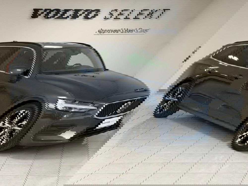 Volvo V60 nuova a Como (2)