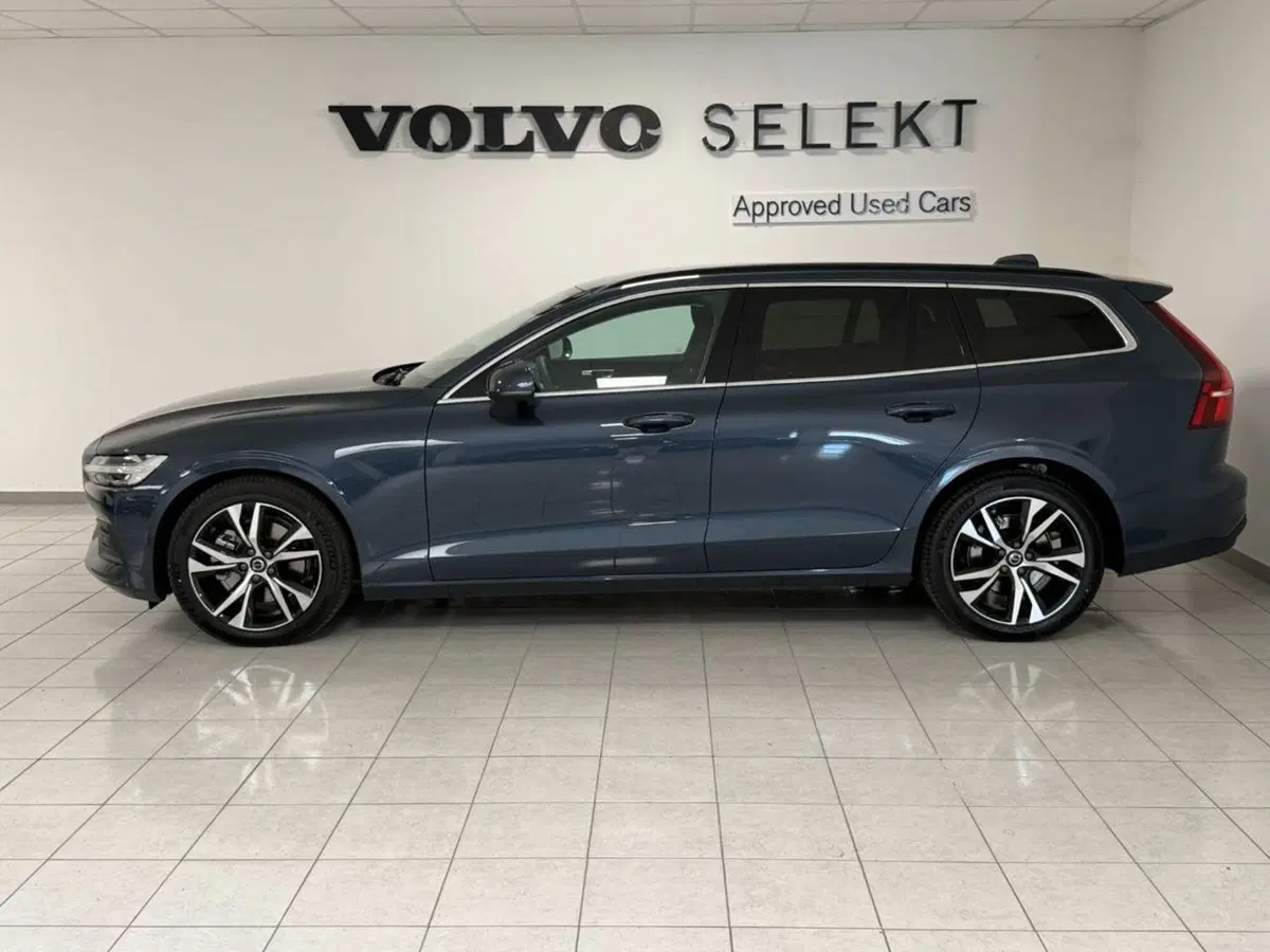 Volvo V60 nuova a Como (8)