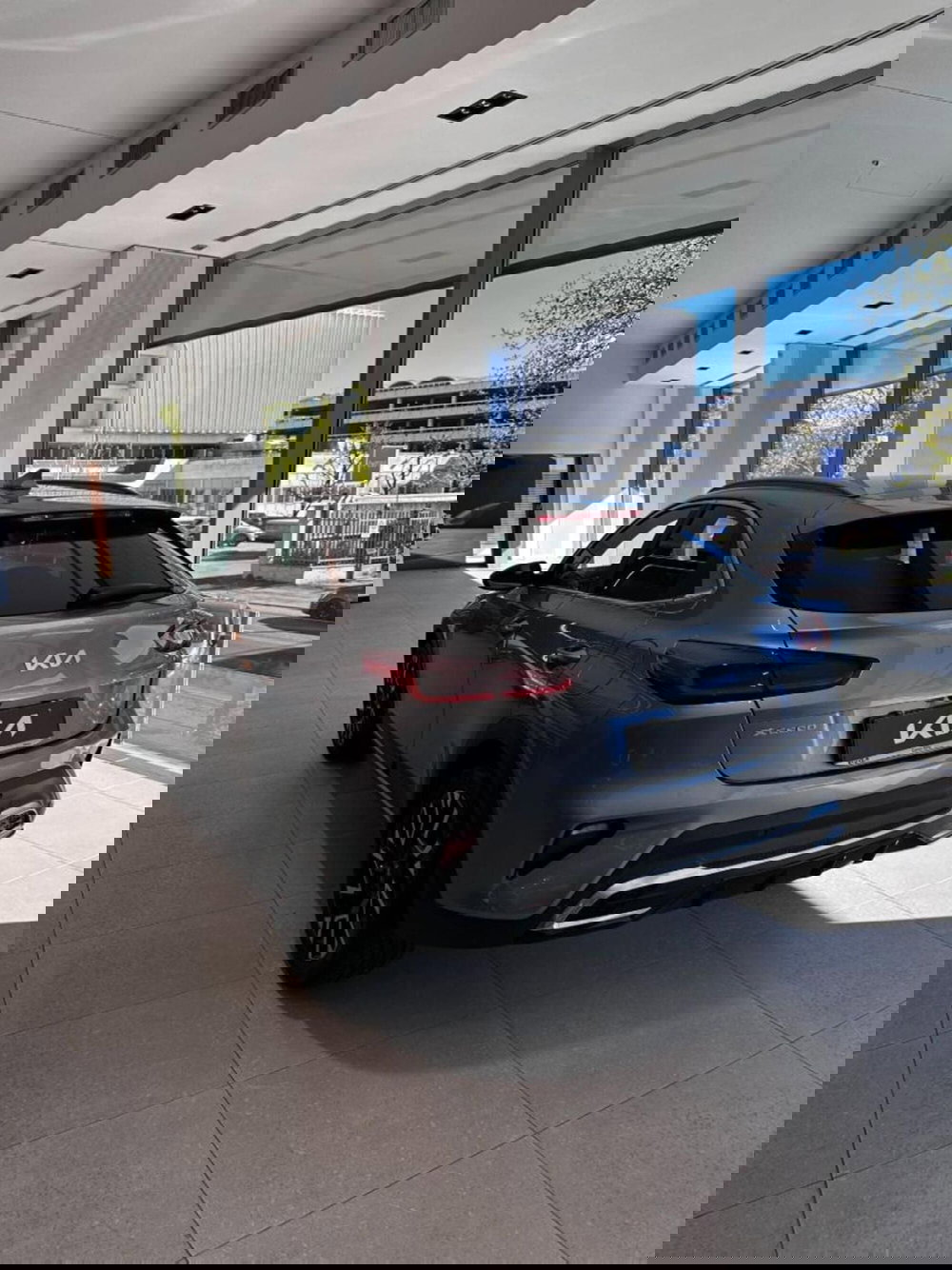 Kia XCeed nuova a Como (3)