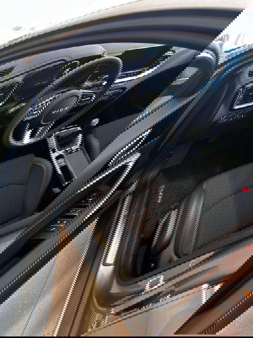 Kia XCeed nuova a Como (7)