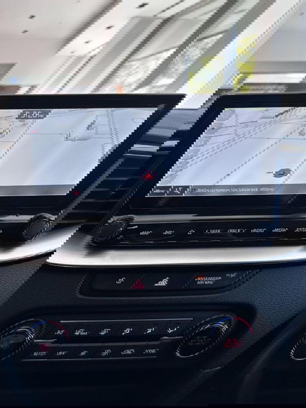 Kia XCeed nuova a Como (9)