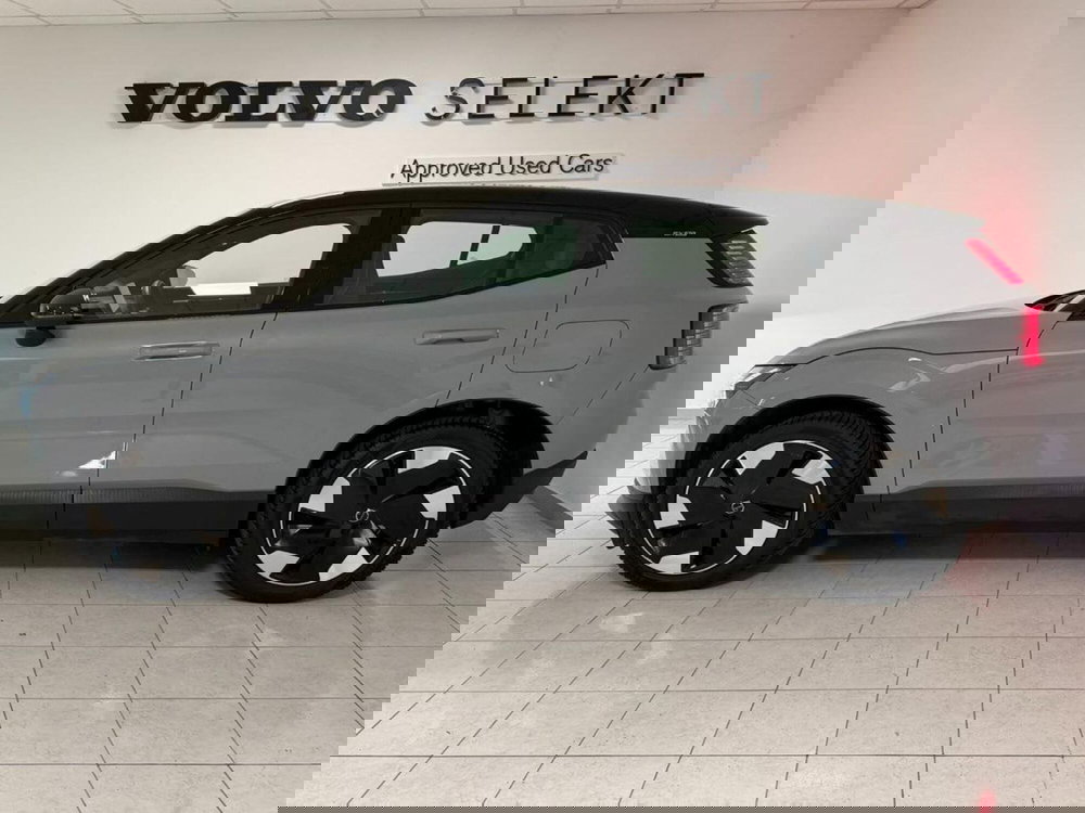 Volvo EX30 usata a Como (4)