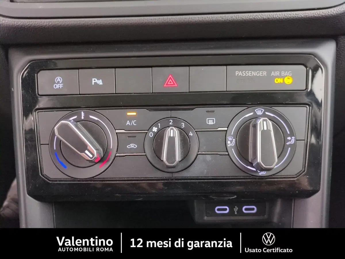 Volkswagen T-Cross usata a Roma (17)