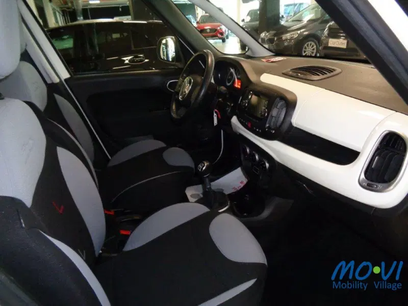 Fiat 500L usata a Genova (15)