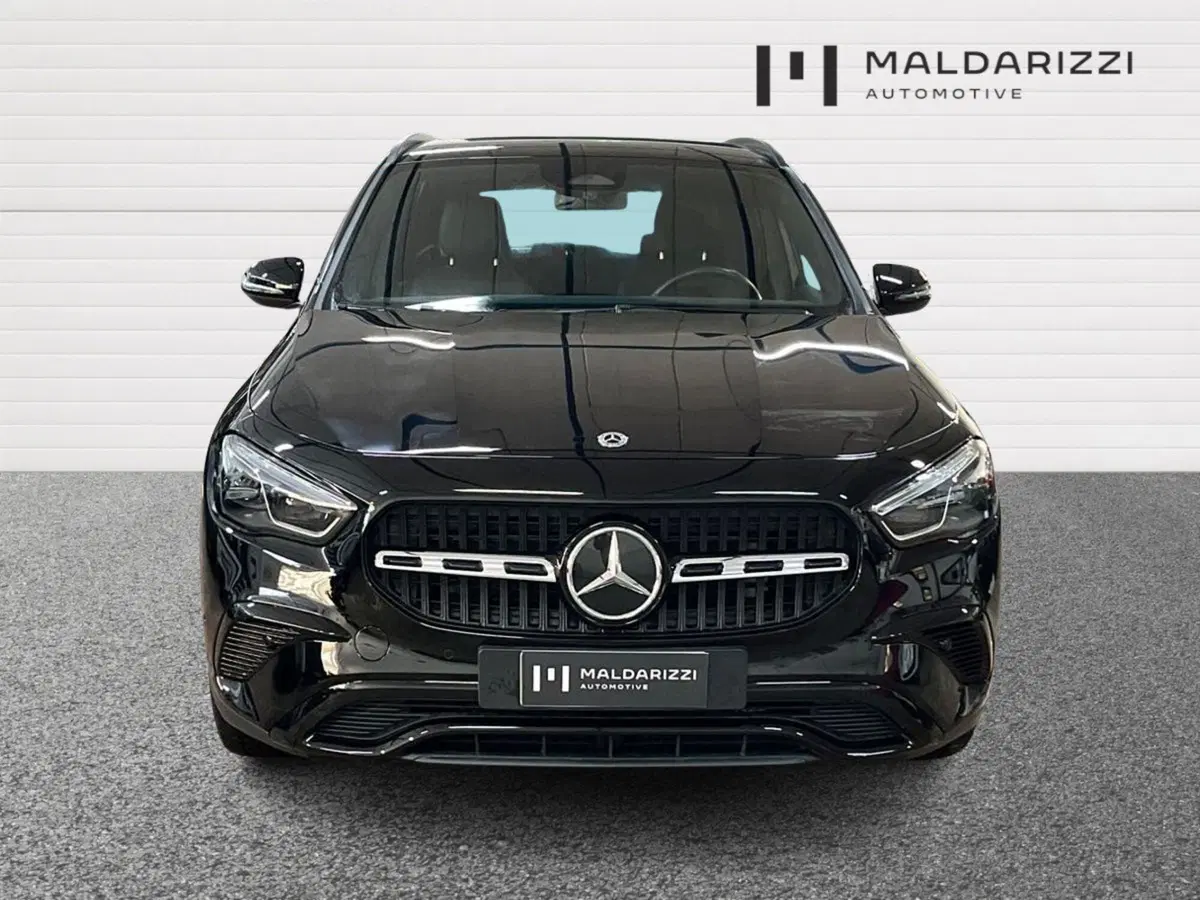 Mercedes-Benz GLA SUV usata a Bari (2)