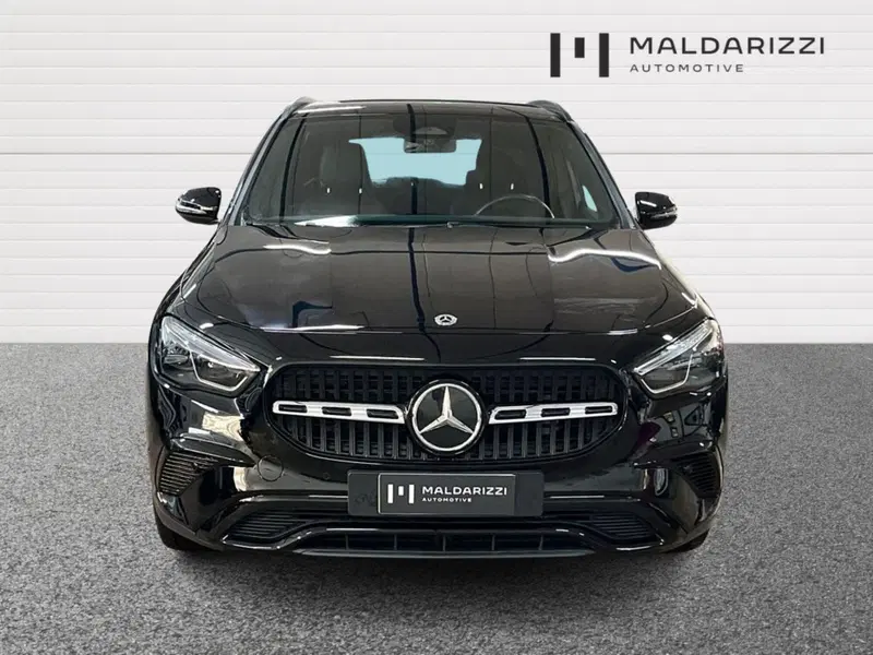 Mercedes-Benz GLA SUV usata a Bari (2)