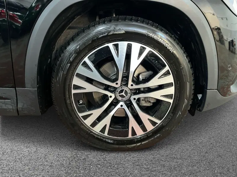Mercedes-Benz GLA SUV usata a Bari (6)