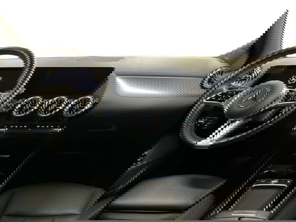 Mercedes-Benz GLA SUV usata a Bari (8)