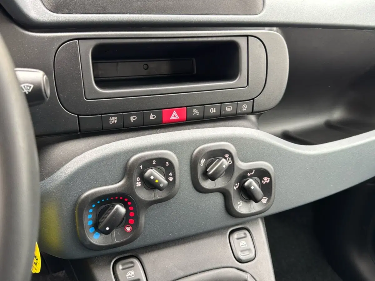 Fiat Panda Cross nuova a Ferrara (13)