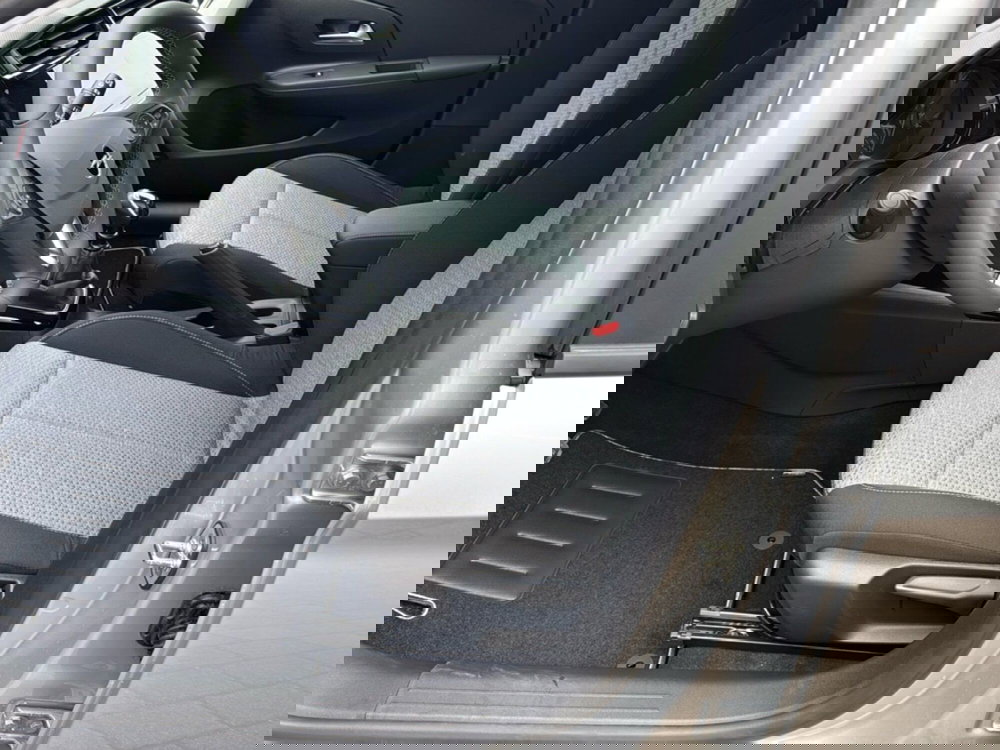 Opel Corsa nuova a Ferrara (10)